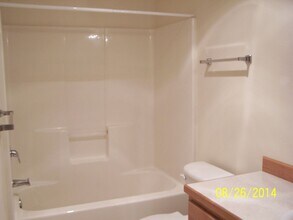 740 Benjamin Ave in Cottage Grove, OR - Building Photo - Building Photo