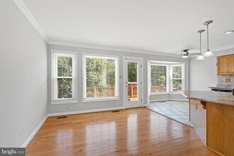 12797 Dogwood Hills Ln in Fairfax, VA - Building Photo - Building Photo