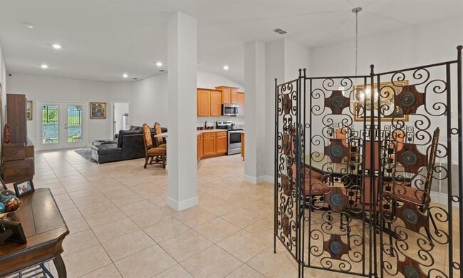 636 Tanaro Ln in Haines City, FL - Building Photo - Building Photo