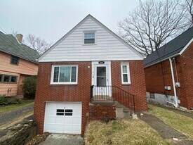 566 Highland Pl, Unit king bed in Pittsburgh, PA - Building Photo