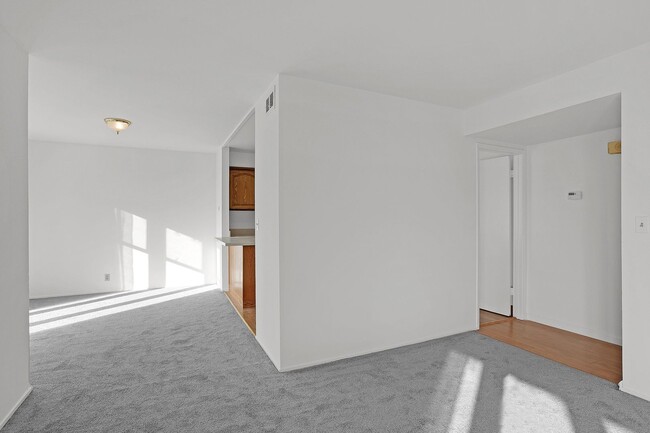 164 Oxford Ln in San Bruno, CA - Building Photo - Building Photo