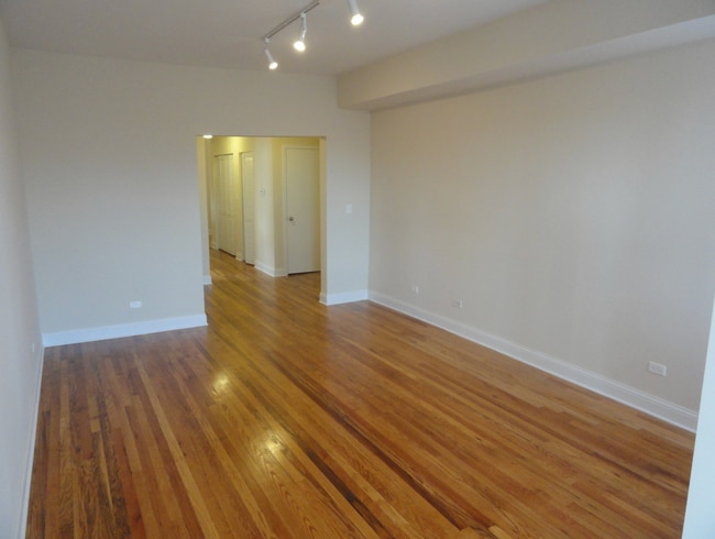 4846 N Drake Ave, Unit 2