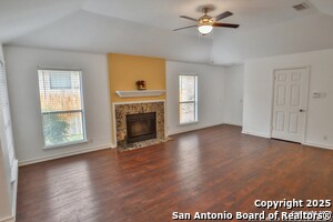 16714 Summer Creek Dr in San Antonio, TX - Building Photo - Building Photo