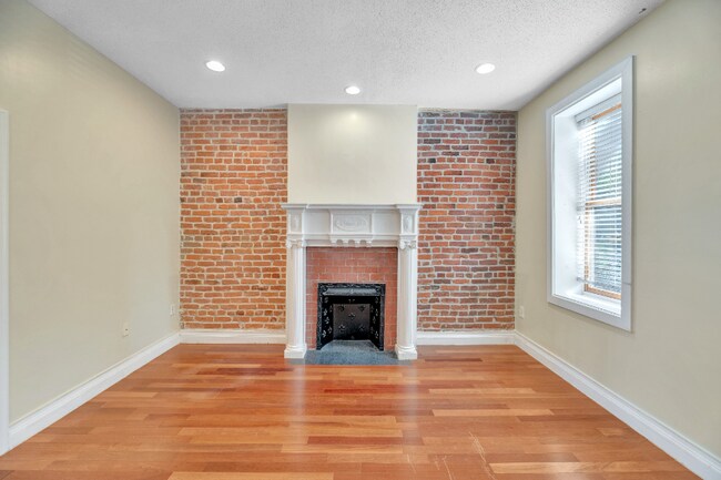 1865 Newton St NW, Unit 1 in Washington, DC - Building Photo - Building Photo