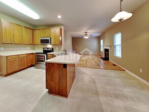 8413 Astwell Ct in Raleigh, NC - Foto de edificio - Building Photo
