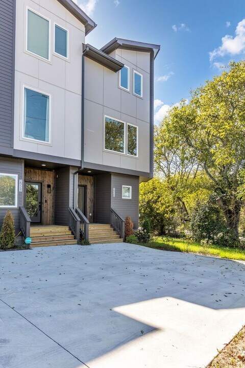 2926 Stokers Ln in Nashville, TN - Building Photo