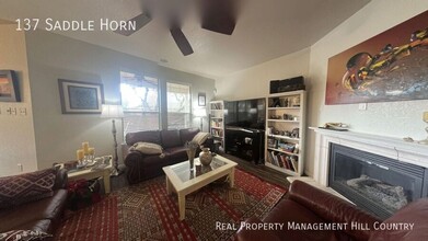 137 Saddle Horn in Boerne, TX - Building Photo - Building Photo