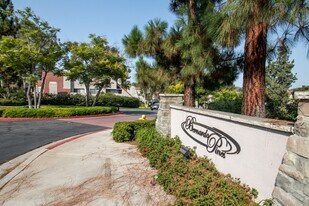 11875 Caminito Ronaldo in San Diego, CA - Building Photo