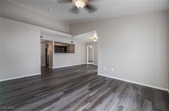 45 Maleena Mesa St in Henderson, NV - Foto de edificio - Building Photo