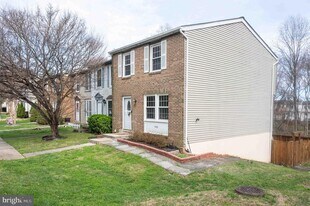 5569 Caithness Ct in Fairfax, VA - Building Photo