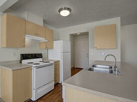 Deer Run in Spokane, WA - Building Photo