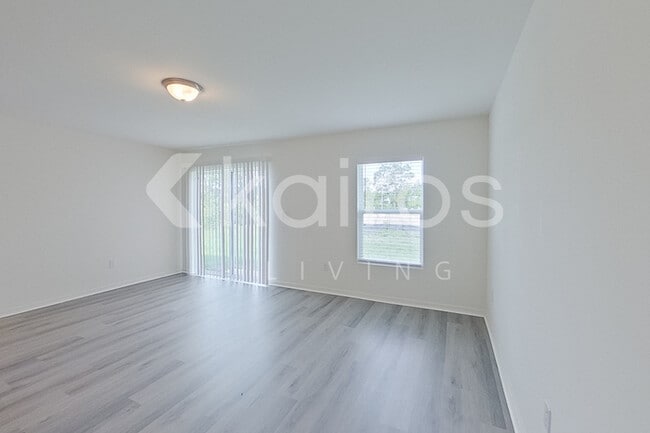 1128 Hayes Ave S in Lehigh Acres, FL - Building Photo - Building Photo
