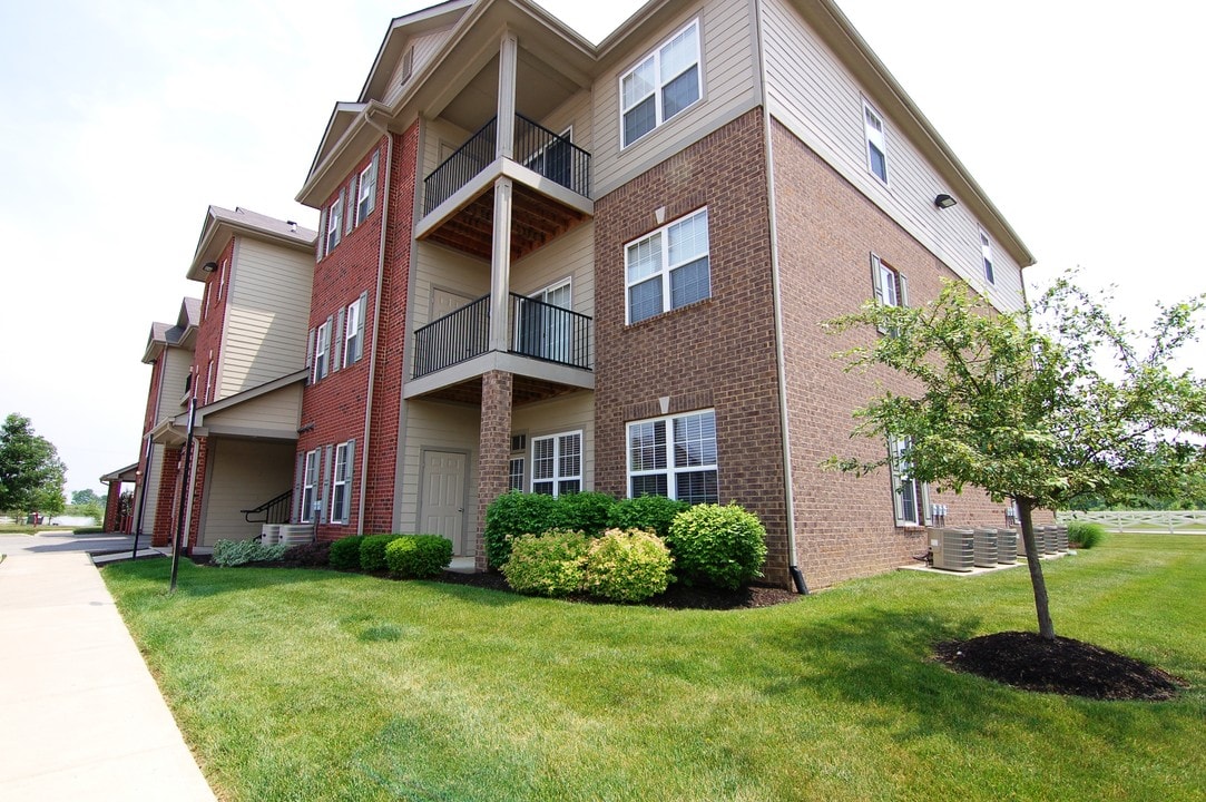 LEGACY PARK in Brownsburg, IN - Foto de edificio