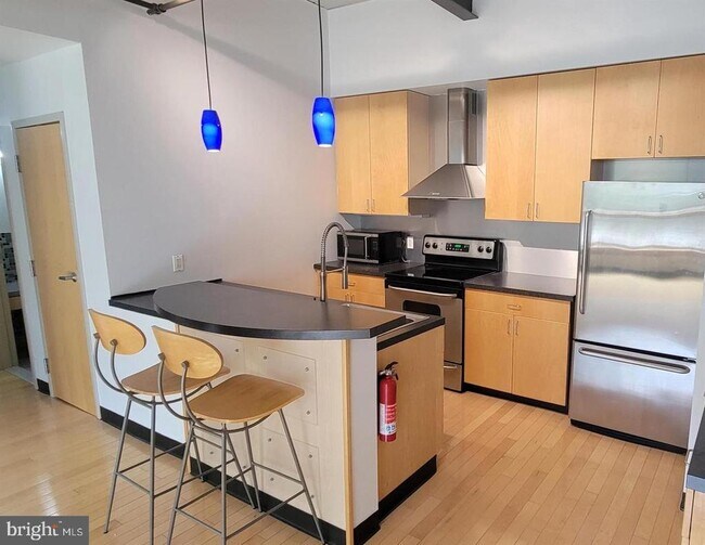 75 Maple St in Conshohocken, PA - Building Photo - Building Photo