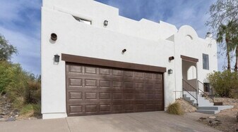 15013 N Calle Del Prado in Fountain Hills, AZ - Building Photo