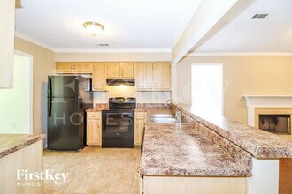 8930 Lake Springs Cove in Memphis, TN - Building Photo - Building Photo