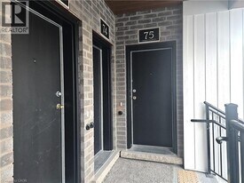 405 Myers Rd in Cambridge, ON - Building Photo