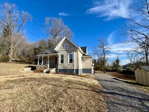 46 N Thomason St in Old Fort, NC - Building Photo - Building Photo