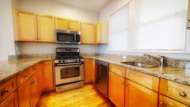 150 2nd St, Unit 12E in Cambridge, MA - Building Photo - Building Photo