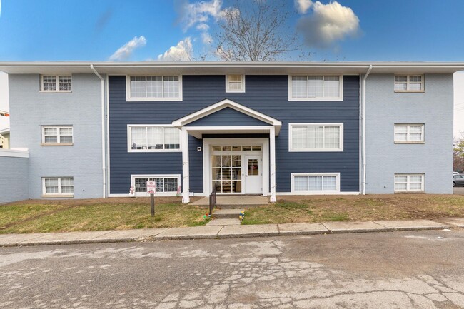 Heritage Apartments in Indianapolis, IN - Building Photo - Building Photo