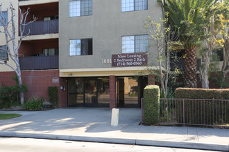 Ancona Apartments in Santa Ana, CA - Building Photo - Building Photo