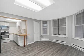 1901 W Broad St in Bethlehem, PA - Building Photo - Building Photo