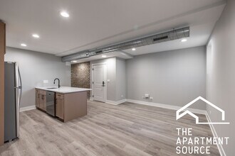 2403 N Kedzie Blvd in Chicago, IL - Building Photo - Building Photo