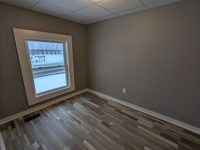 19 Main St in Ballston Lake, NY - Building Photo - Building Photo