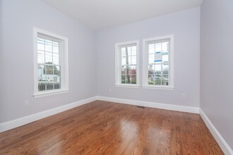 72 Buttonwood St in Boston, MA - Building Photo - Building Photo