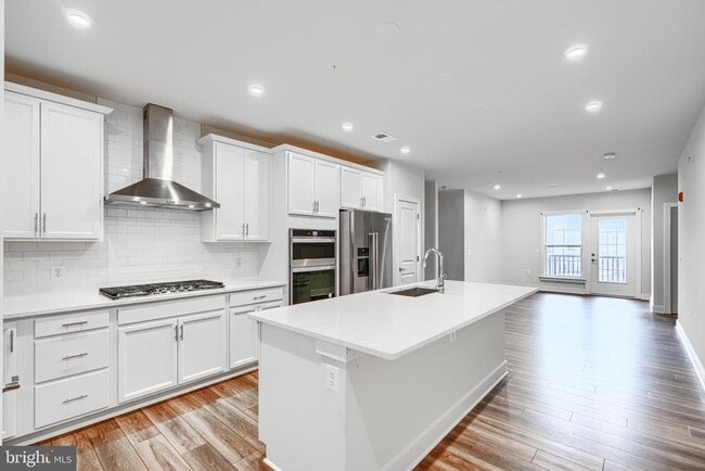 100 St Ives Pl in Oxon Hill, MD - Building Photo - Building Photo