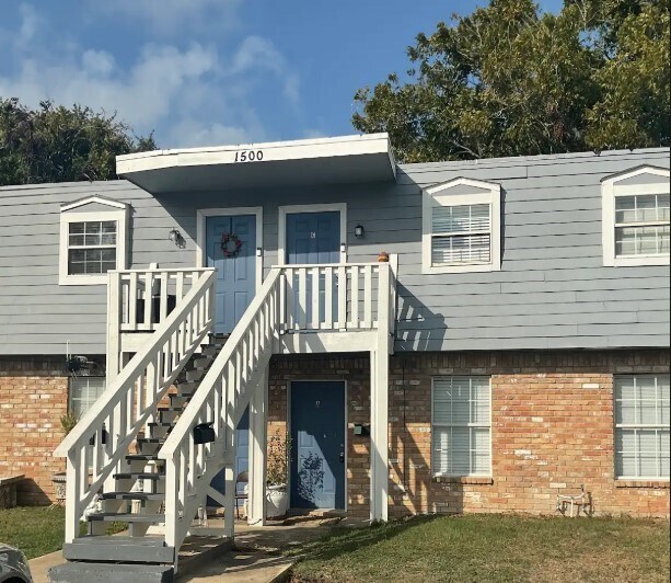 1500 Oleander in La Marque, TX - Building Photo