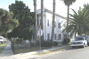 2646 Vineyard Ave Apartments