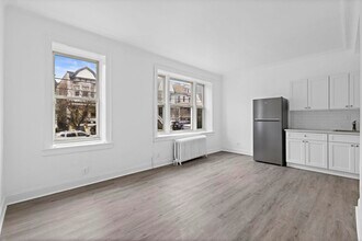 137 Kensington Ave in Jersey City, NJ - Building Photo - Building Photo