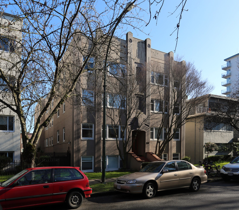 The King George in Vancouver, BC - Building Photo