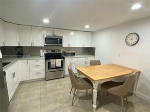 1301 NE 7th St in Hallandale Beach, FL - Building Photo - Building Photo
