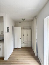 541 E 38th St in Hialeah, FL - Building Photo - Building Photo