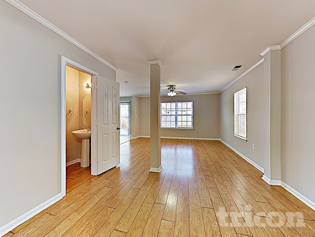 5129 Grays Ridge Dr, Unit 500-102 in Charlotte, NC - Building Photo - Building Photo