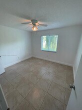 14840 Naranja Lakes Blvd in Homestead, FL - Building Photo - Building Photo
