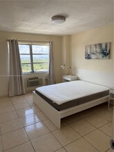 3100 Collins Ave in Miami, FL - Building Photo - Building Photo