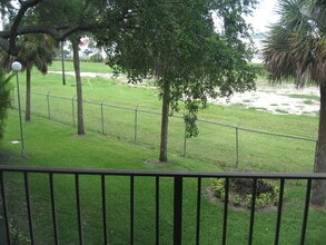 9105 SW 137th Ter in Miami, FL - Building Photo - Building Photo