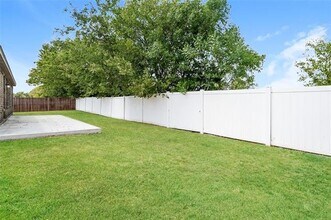 105 Richard Ln in Red Oak, TX - Building Photo - Building Photo