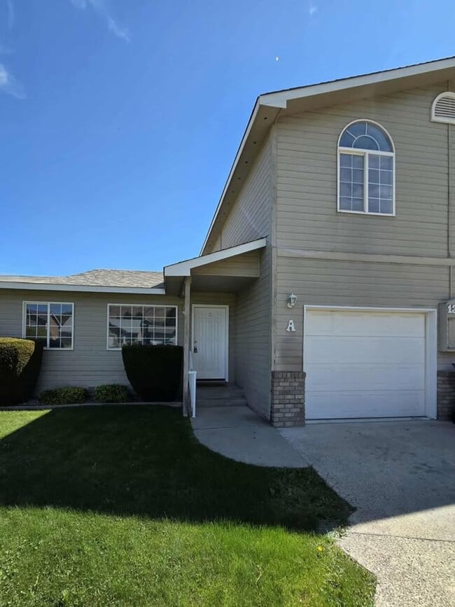 property at 1386 Brown St
