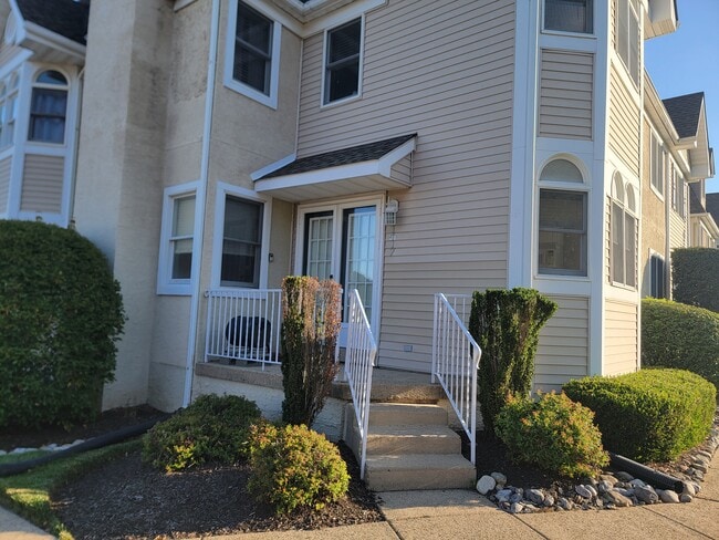 property at 1417 Kathleen Ct