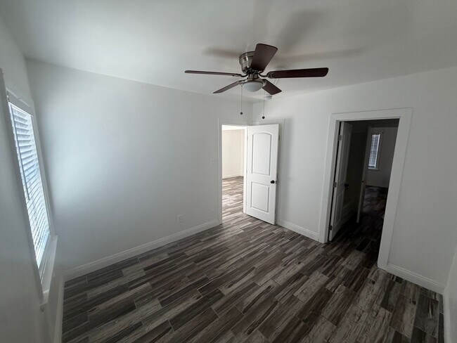 1192 N Kingsley Dr in Los Angeles, CA - Building Photo - Building Photo