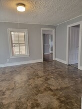 38 E Dover St in Waterbury, CT - Building Photo - Building Photo