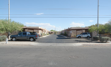 4028-4036 E Fairmount St in Tucson, AZ - Building Photo - Building Photo