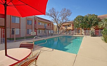 Mountain View in Avondale, AZ - Foto de edificio - Building Photo