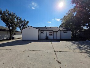 13379 Force St in Houston, TX - Foto de edificio - Building Photo
