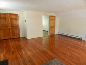 60 Farewell St in Newport, RI - Building Photo - Building Photo