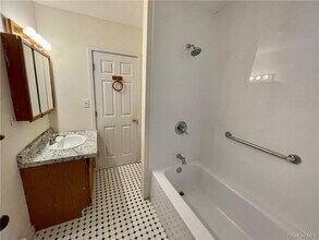 17 Ribbecke Hill Rd in Pine Bush, NY - Building Photo - Building Photo